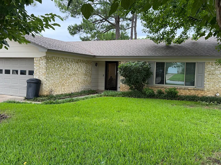 608 Aspenway Cir — Photo 2