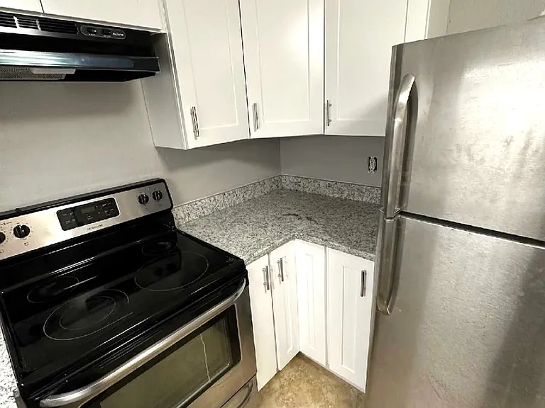4149 S Semoran Blvd #17 — Photo 2
