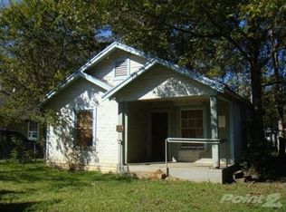 209 Elizabeth St, Cleburne, TX 76031