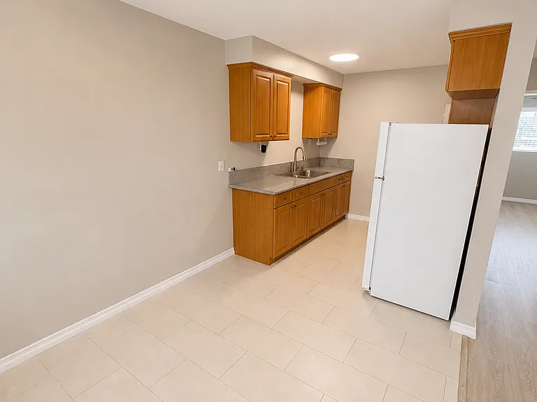 2306-2310 Mira Vista Ave — Photo 9