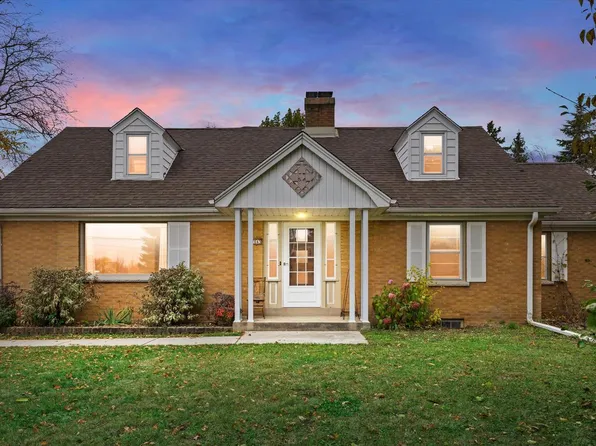 7043 North 107th STREET, Milwaukee, WI 53224