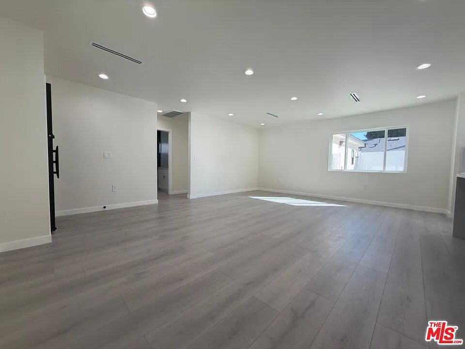 3 bed, 2.0 bath, 1500 sqft, $4,500 — Photo 4