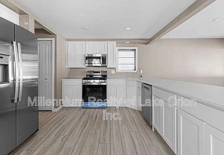 391 Shady Oaks St — Photo 15