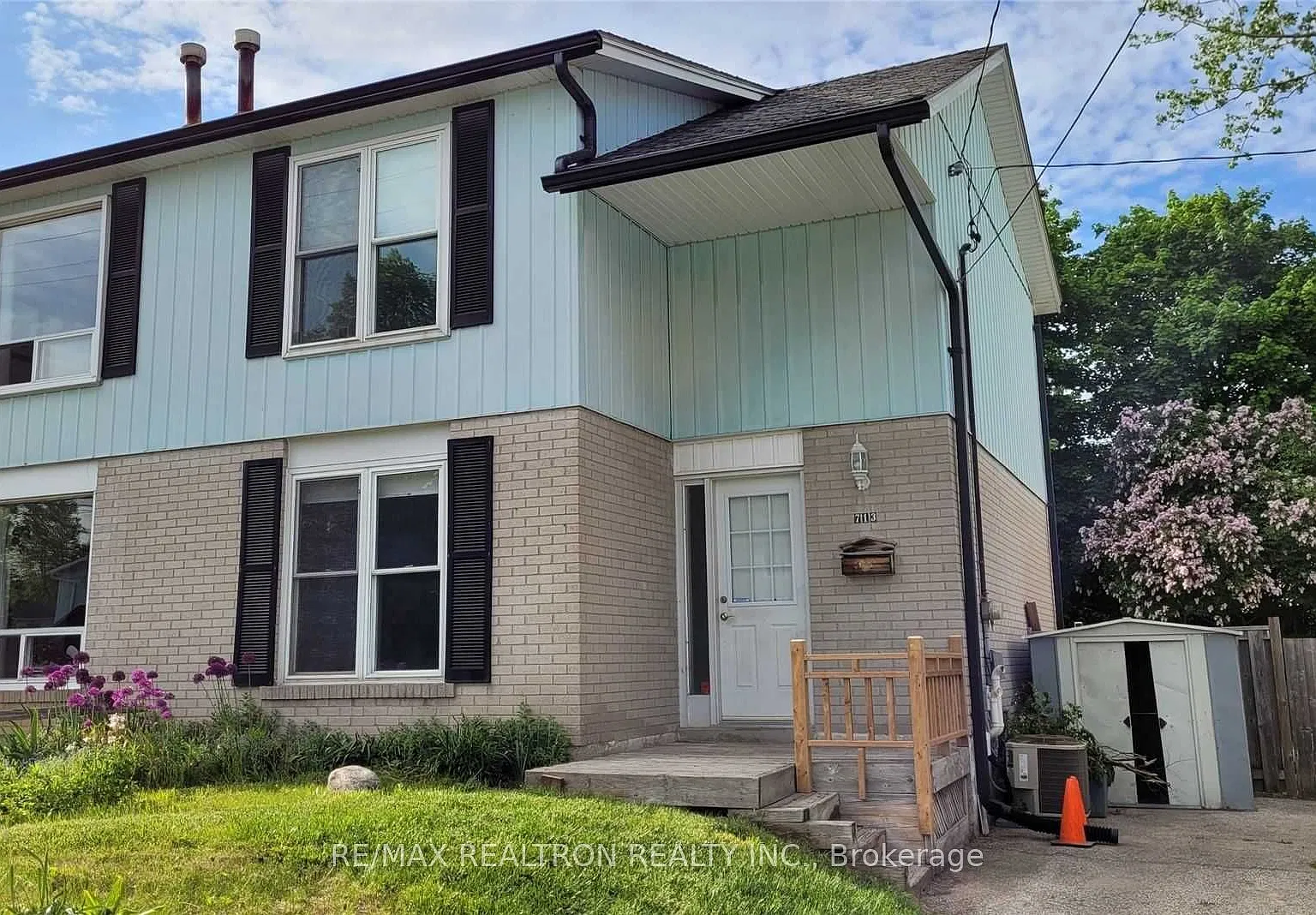 4 bed, $2,900 — Photo 2