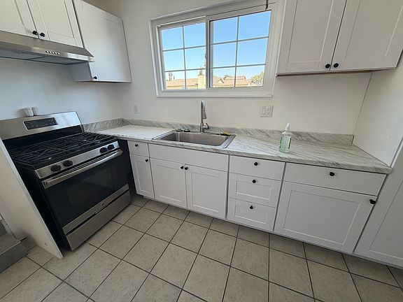 2nd image of 25 Elmwood Dr