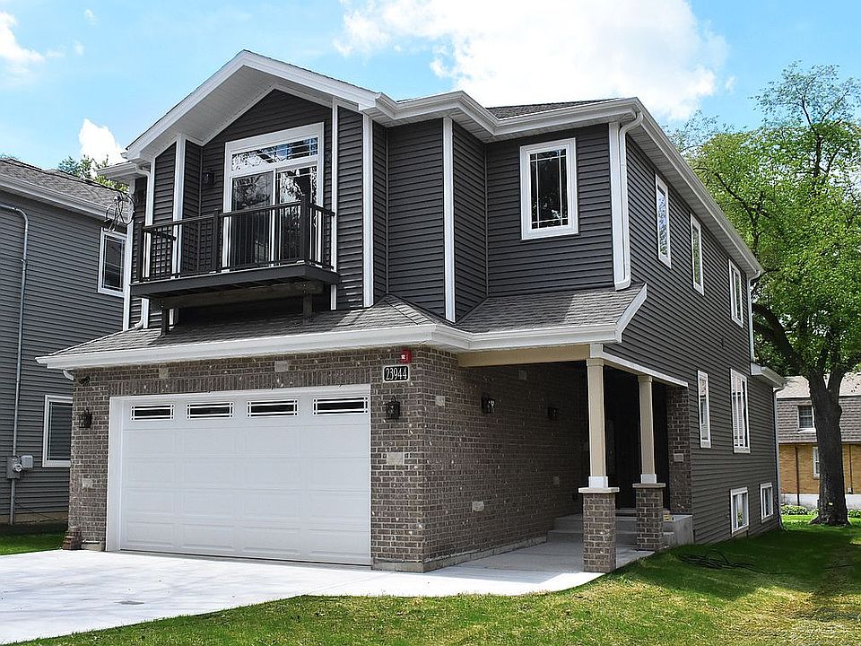 1st image of 23944 N Overhill Dr
