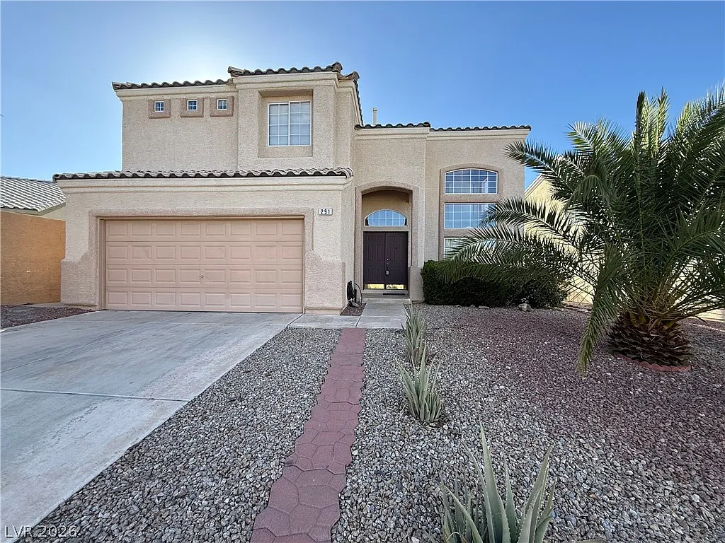 3 bed, 2.5 bath, 1697 sqft, $2,600 — Photo 1