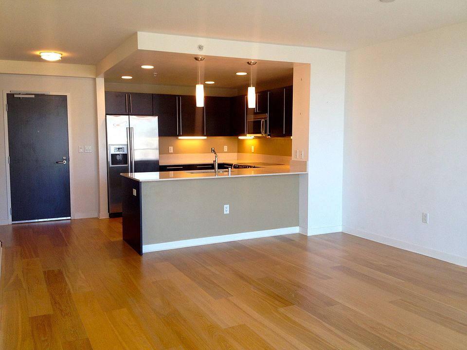 Kitchen_Open Dining/Living