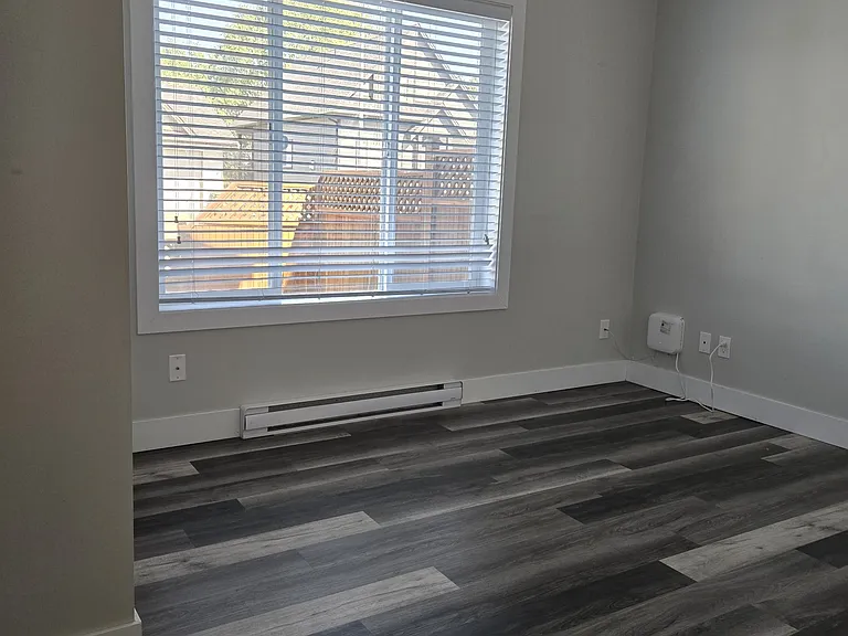 6242 Dwyer Cres — Photo 8