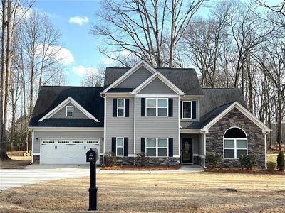 732 E Jefferson St, Hoschton, GA, 30548