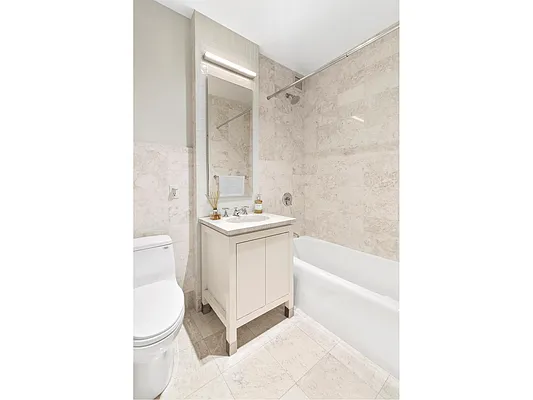 Rented by Douglas Elliman | media 16