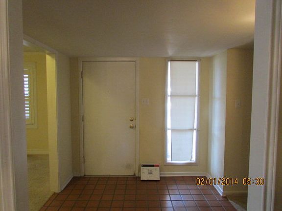 5th image of 3600 Loma Dr