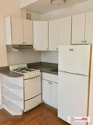 Rented by Cayenne Realty Group | media 5