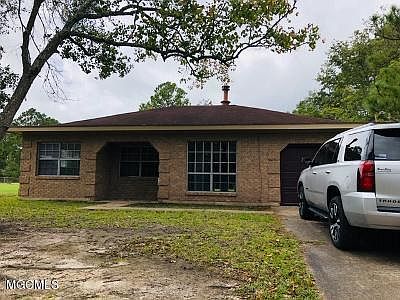 1st image of 2701 Fraternity Dr