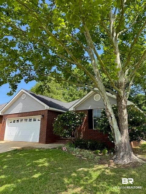1st image of 142 Cypress Ln