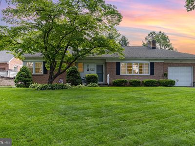 243 Park Ave, Mount Joy, PA, 17552