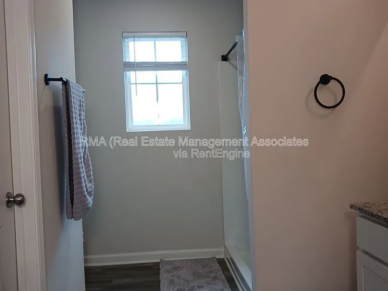 141 Catalpa Rd — Photo 18
