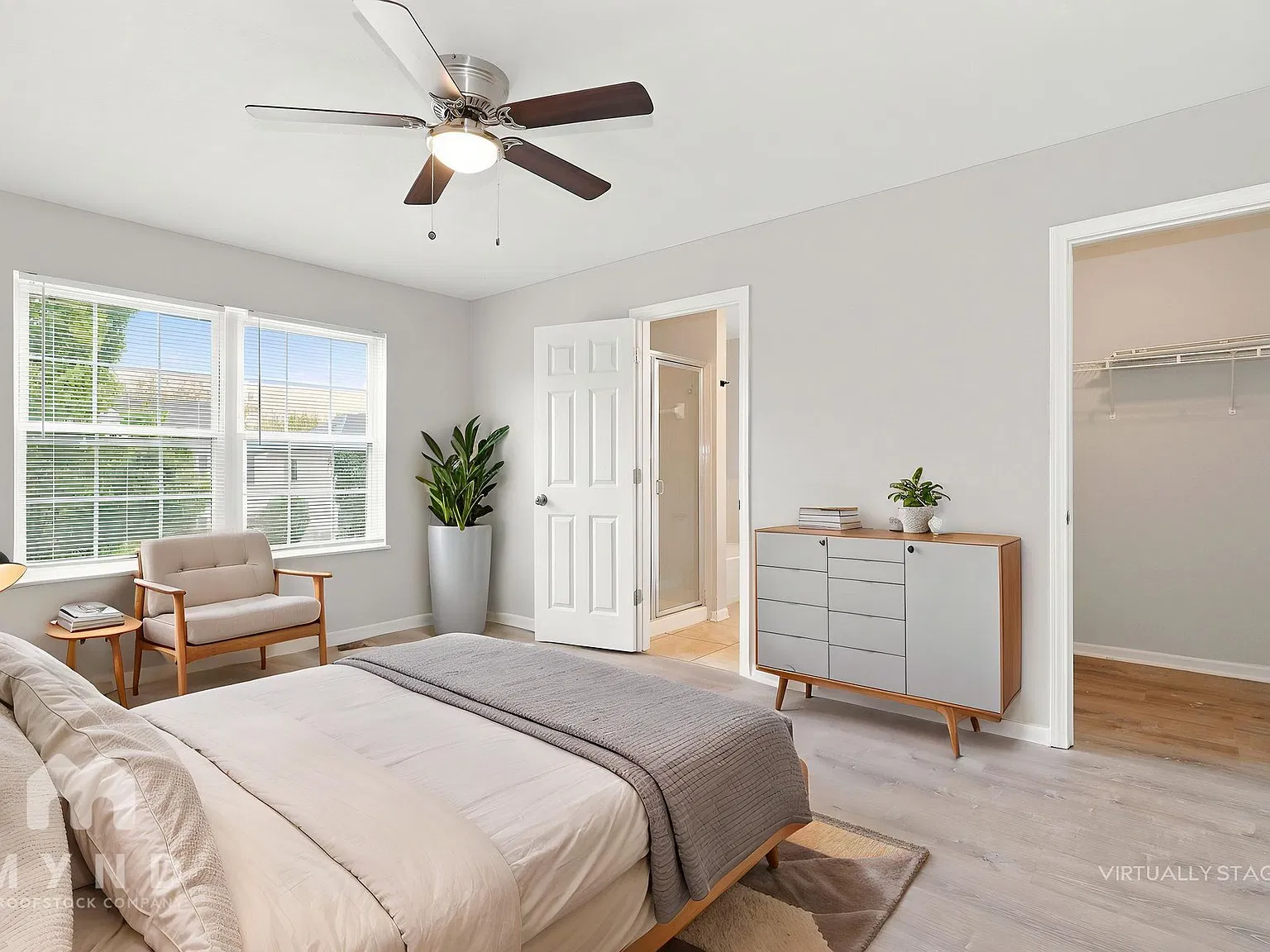 4 bed, 3.0 bath, 2010 sqft, $2,450 — Photo 4