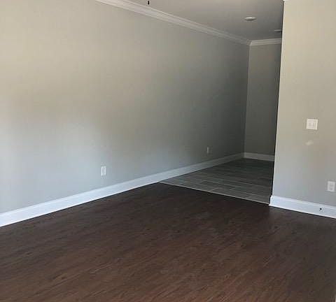 5th image of 244 Savannah Ave NE