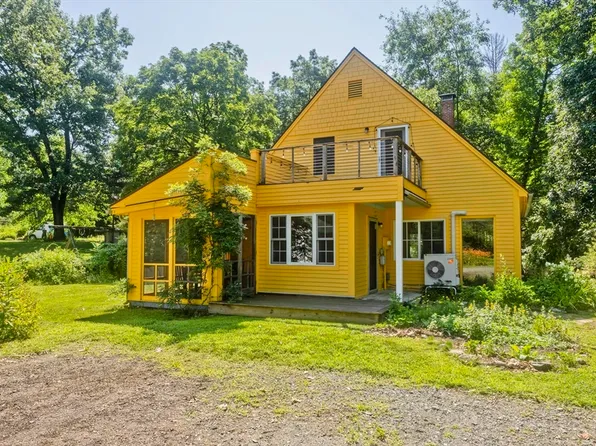 70 Old Sunderland Rd, Montague, MA 01351