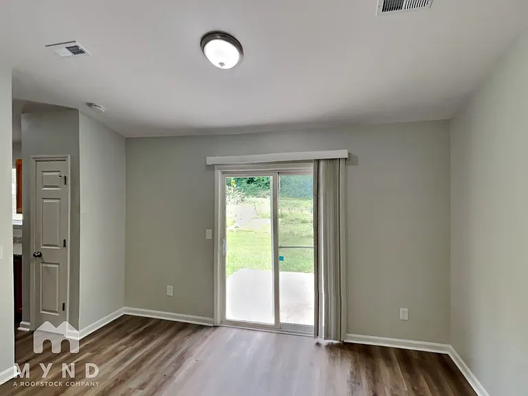 3604 Oakwood Rd — Photo 9