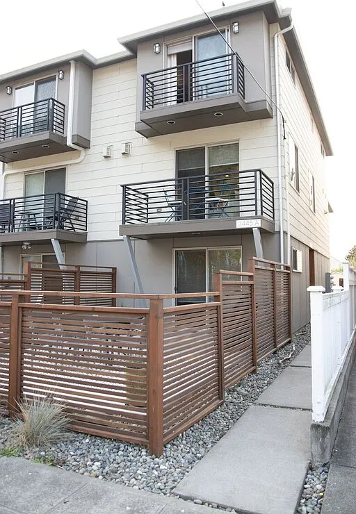 3 bed, 2.5 bath, 1368 sqft, $3,500 — Photo 1