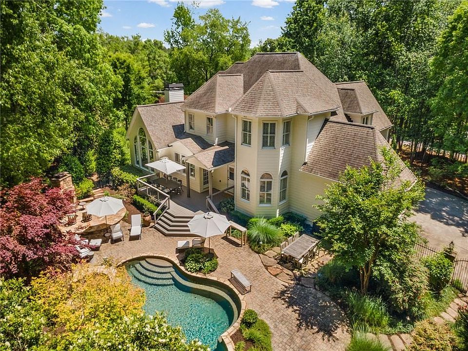 1st image of 100 Smith Forest Ln