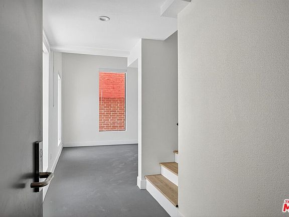 3rd image of 2412 Eads St #2