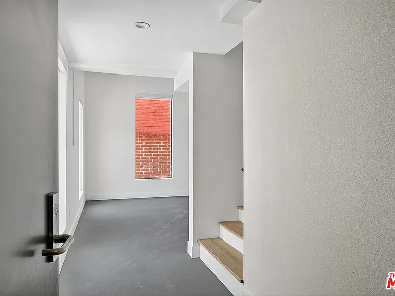 2412 Eads St #2 — Photo 3