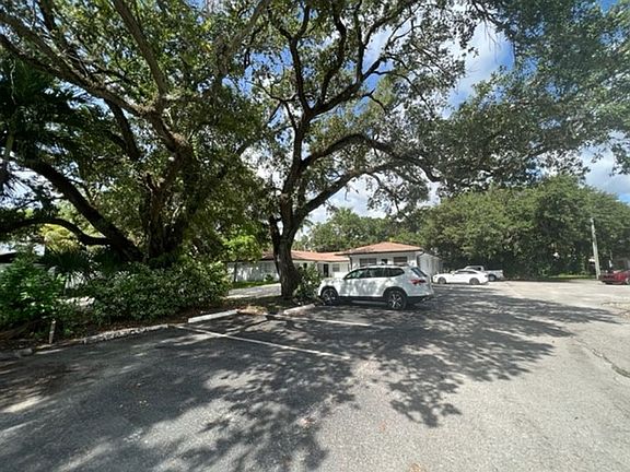 5th image of 3315-3331 SW 15th Ave #1-3315