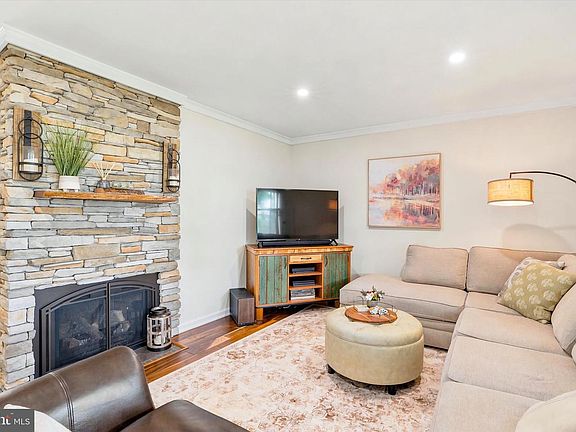 2nd image of 53 Birch Dr