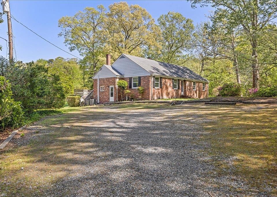 1st image of 3916 Thalia Dr