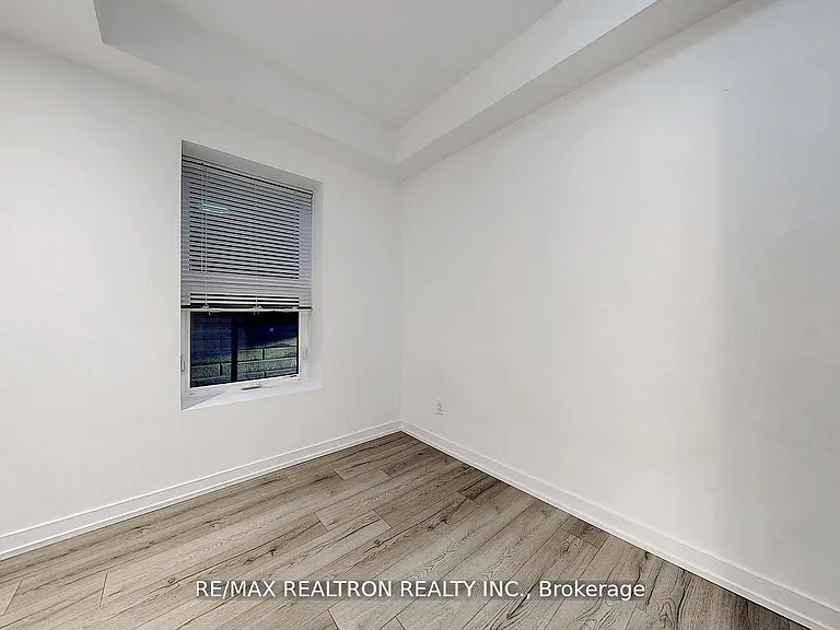 260 Finch Ave E #Townhouse 1 — Photo 17
