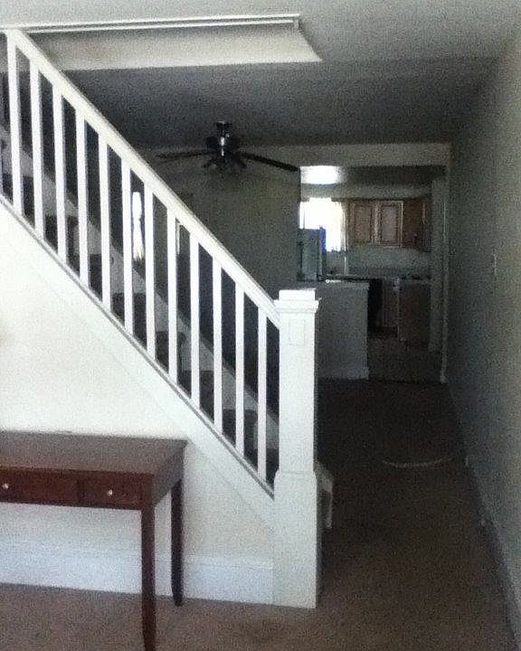2nd image of 210 Baldwin St