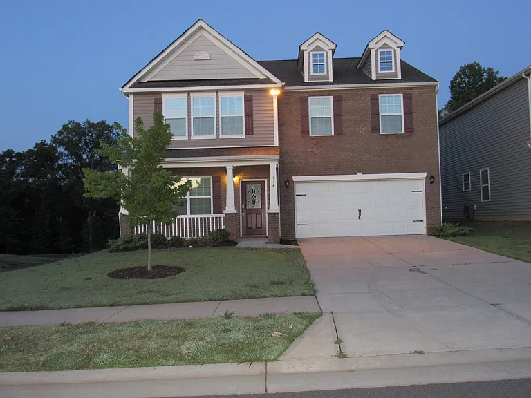 114 Sequoia Forest Dr — Photo 2