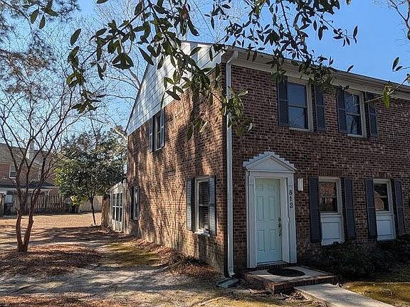2nd image of 812 Seabury Court