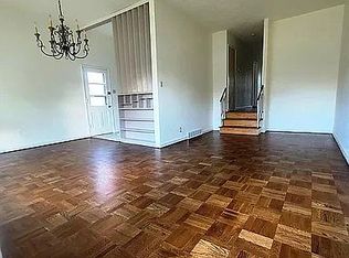 8623 Agusta St, Philadelphia, PA 19152
