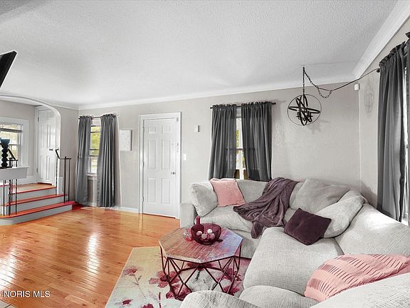 5th image of 4409 Westway St