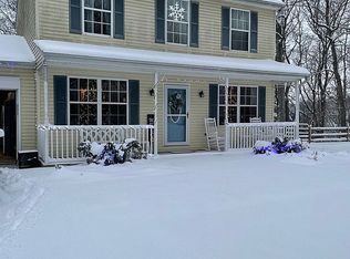 2420 Erbs Dr, Westminster, MD 21158