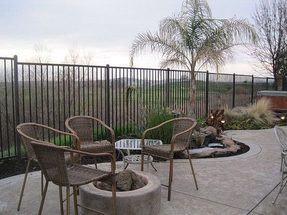 3rd image of 1151 Burwick Ln