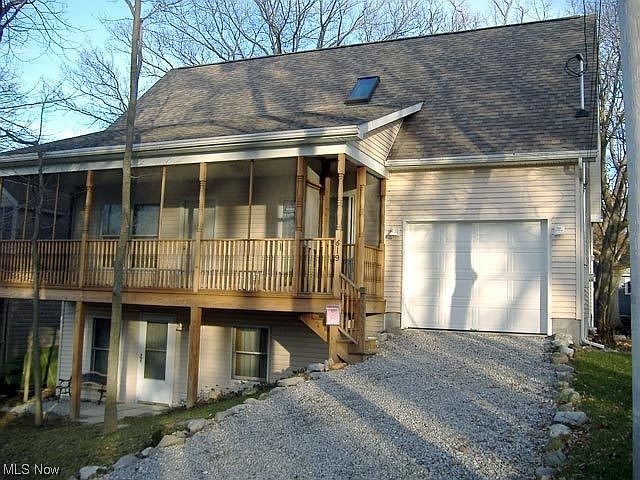1st image of 619 Plum Ave