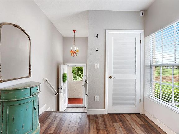 5th image of 108 Tuscana CT #608