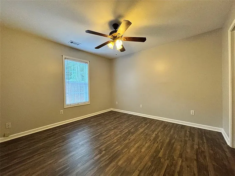 204 Park Pl — Photo 12