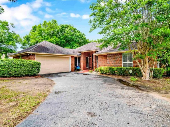 107 Virginia Cir, Daphne, AL 36526