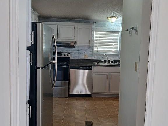 5th image of 15 Tucker St
