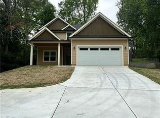 3647 Mitchell Lake Dr, Gainesville, GA 30506
