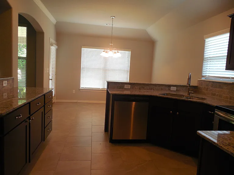1111 Gardenia St — Photo 20