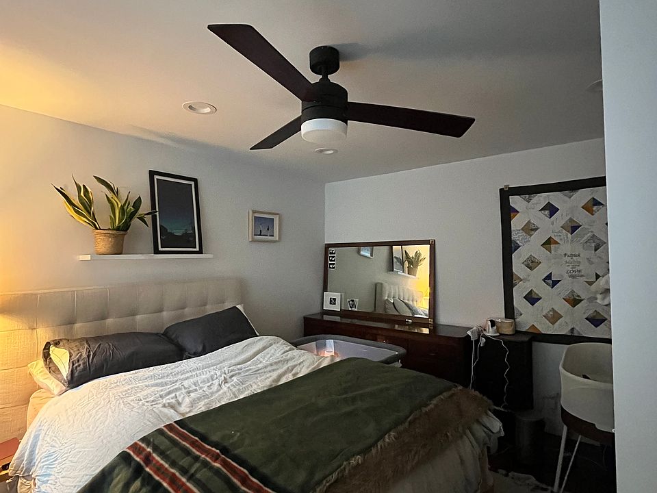 1st image of 439 W Melrose St APT 1A