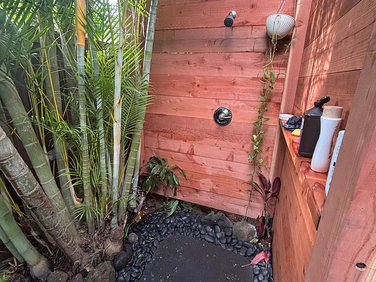 Haleiwa Rd — Photo 20