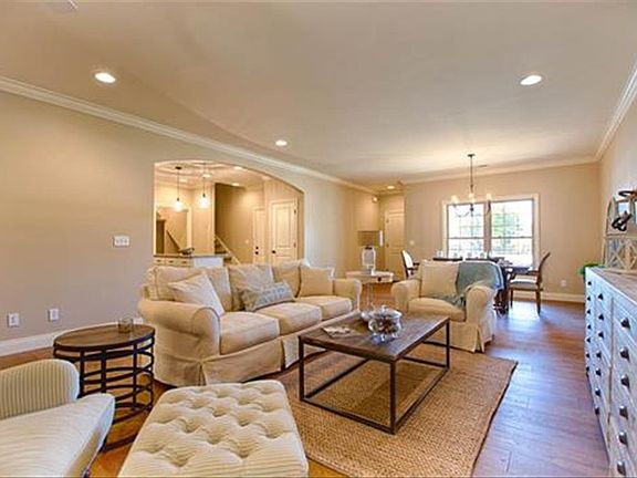 5th image of 8282 Nolia Ln